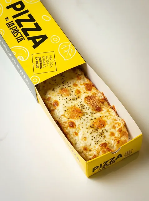 Pizza Bianca - Pasta al estilo venezolano - La Pasta Maracaibo — Foto 1 de 2