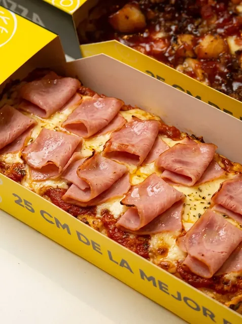 Pizza Jamón - Pasta al estilo venezolano - La Pasta Maracaibo — Foto 1 de 2